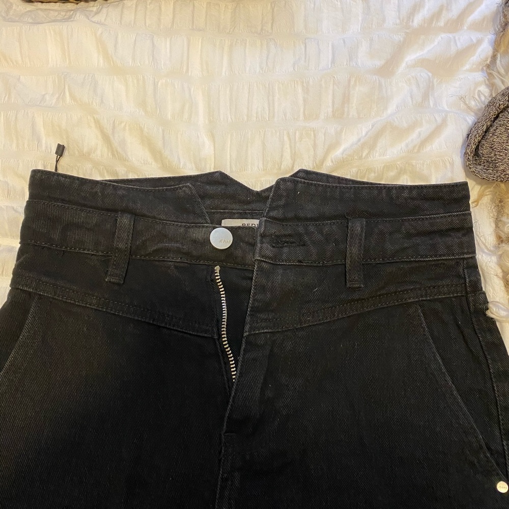 Fancy waisted black jeans